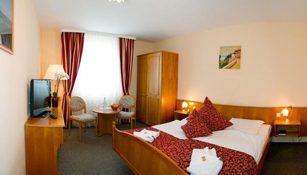 Hotel Auerhahn Массерберг Экстерьер фото