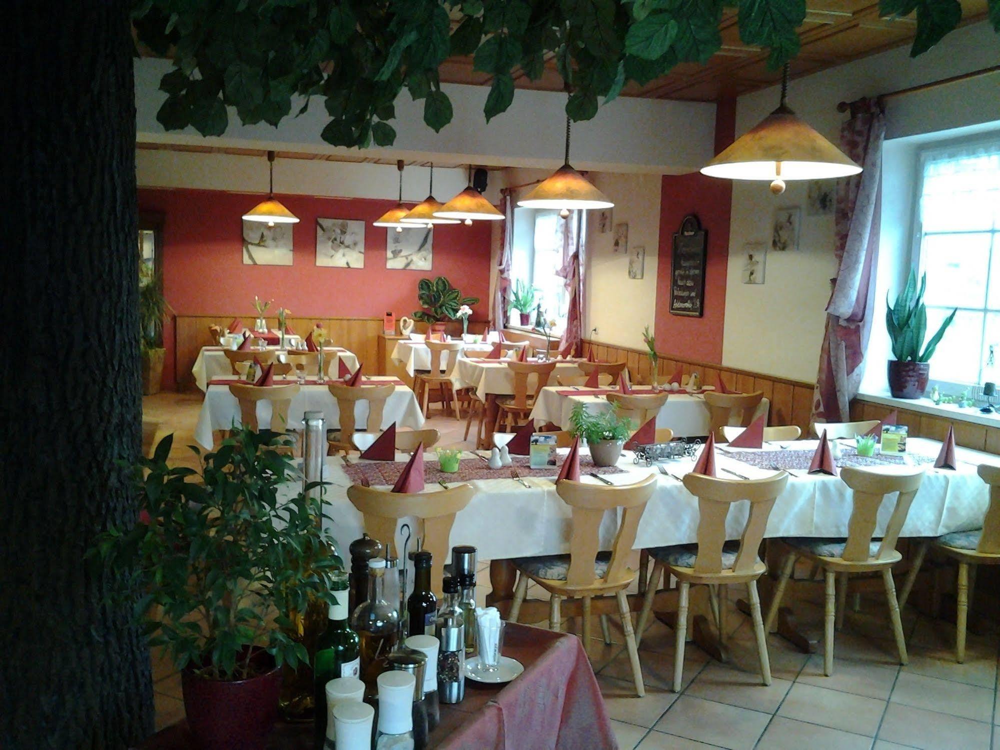 Hotel Auerhahn Массерберг Экстерьер фото